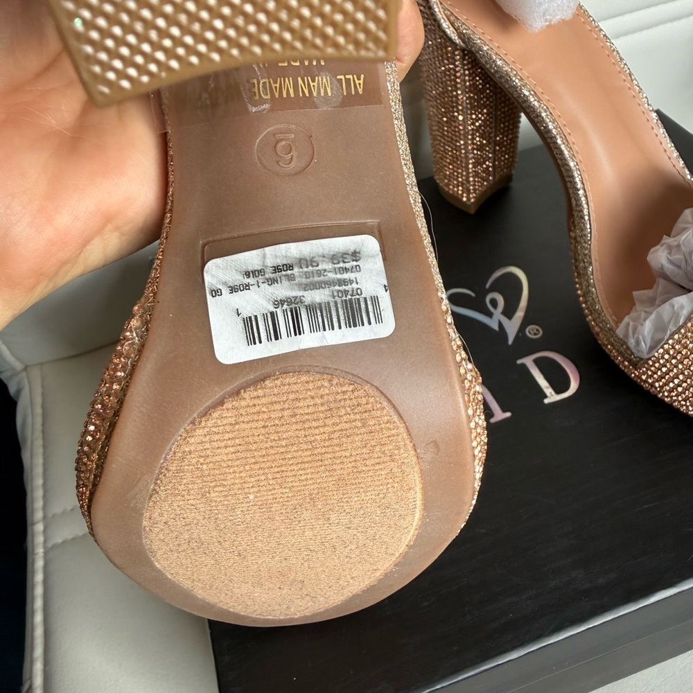 Windsor Rose Gold Rhinestone Sparkle Block Heel Sandals Bridal Prom NWT 6 - Picture 6 of 8